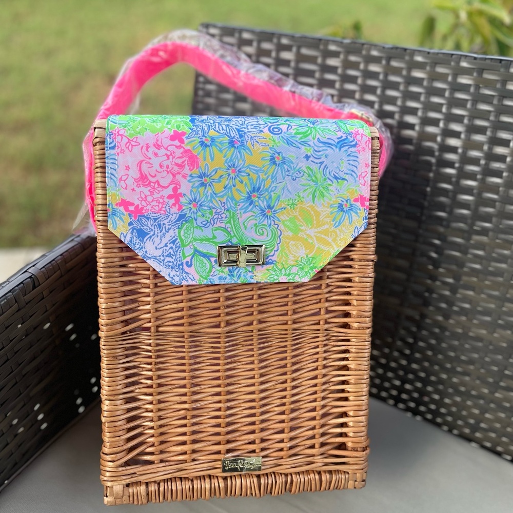 Lilly Pulitzer Wicker Rattan Picnic Wine Basket/Carrier New with packaging